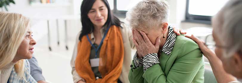Signs that Your Elderly Loved One Might Be a Victim of Abuse